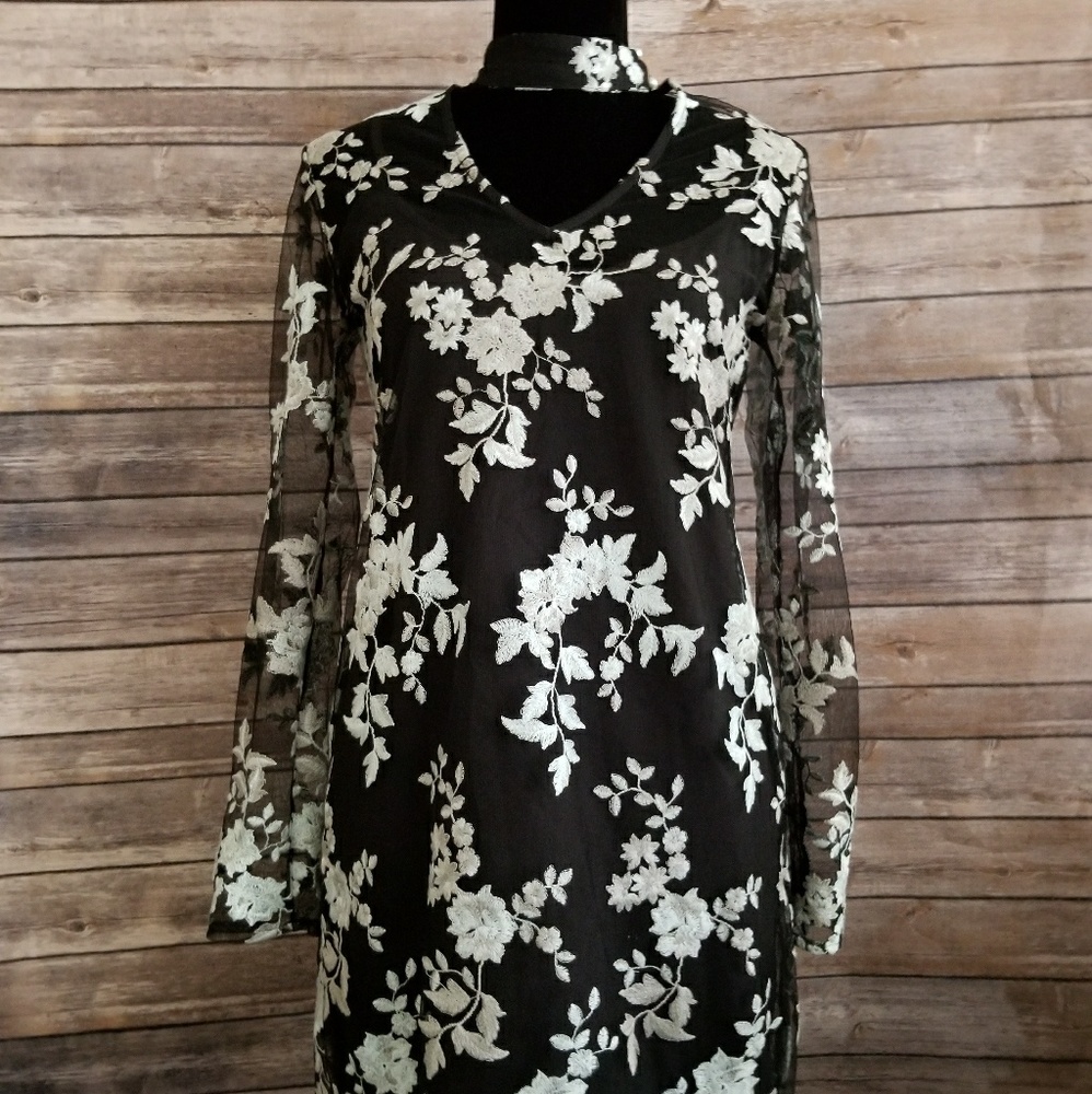 Nordstrom Savvy Romy Shift Dress